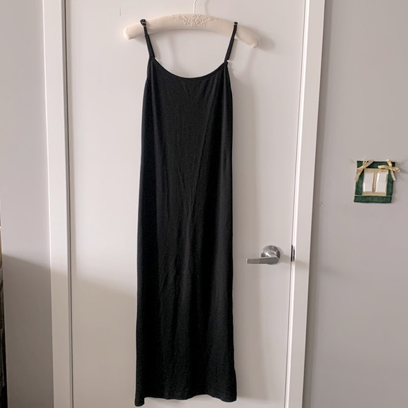 Forever 21 Dresses & Skirts - ☀️Weekend SALE☀️ Black cotton dress -S